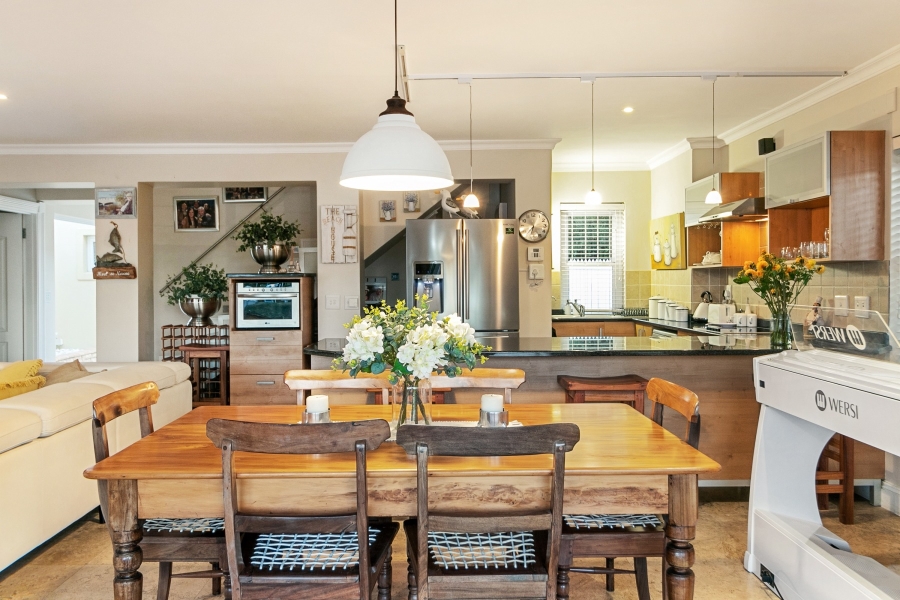 4 Bedroom Property for Sale in Thesen Islands Western Cape